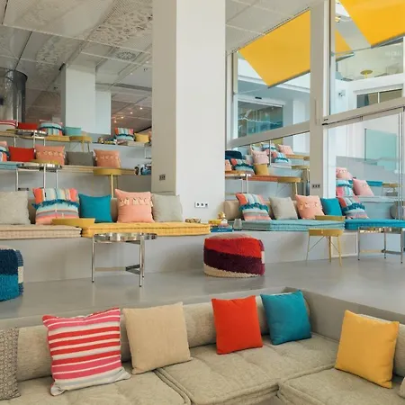 W Ibiza Hotell Santa Eularia des Riu