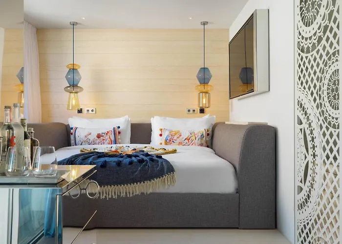 W Ibiza Hotel Santa Eularia des Riu