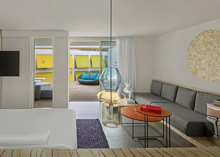 W Ibiza Santa Eulària des Riu