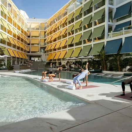 W Ibiza 5* Santa Eularia des Riu