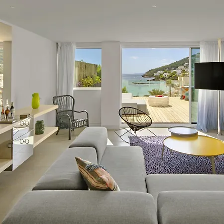 W Ibiza Hotel Santa Eularia des Riu