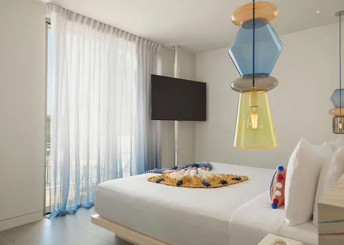 W Ibiza Готель 5*